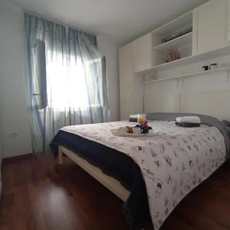 Adria With Underground Parking Макарска