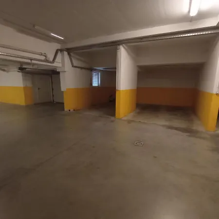 Adria With Underground Parking * Макарська