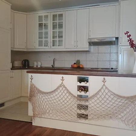 Adria With Underground Parking Апартаменты *