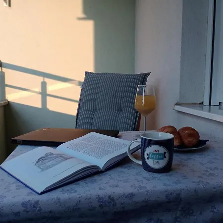 Adria With Underground Parking Апартаменты Макарска