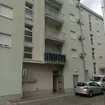 Adria With Underground Parking Apartament *